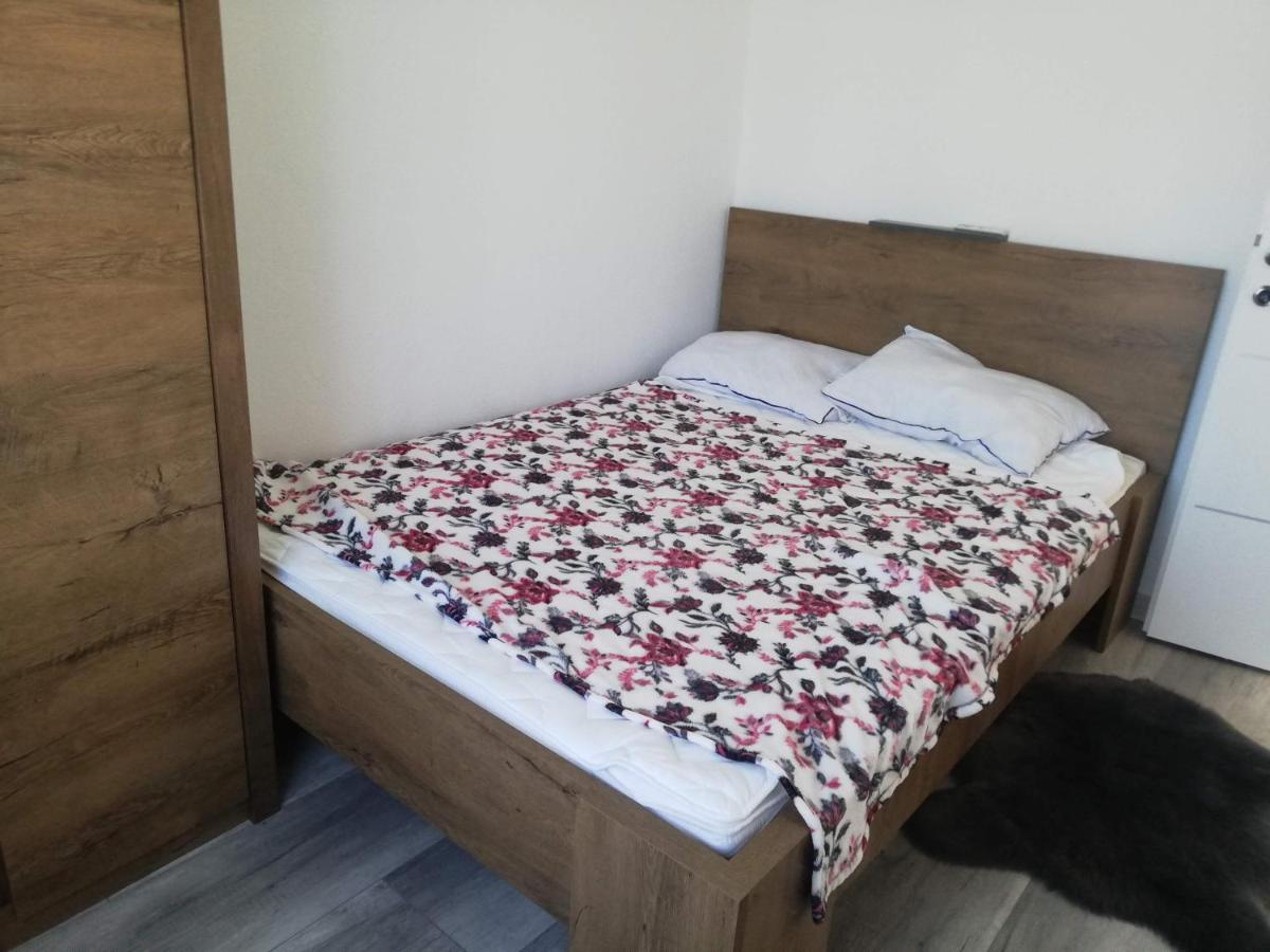 Apartman Kety Vir Εξωτερικό φωτογραφία